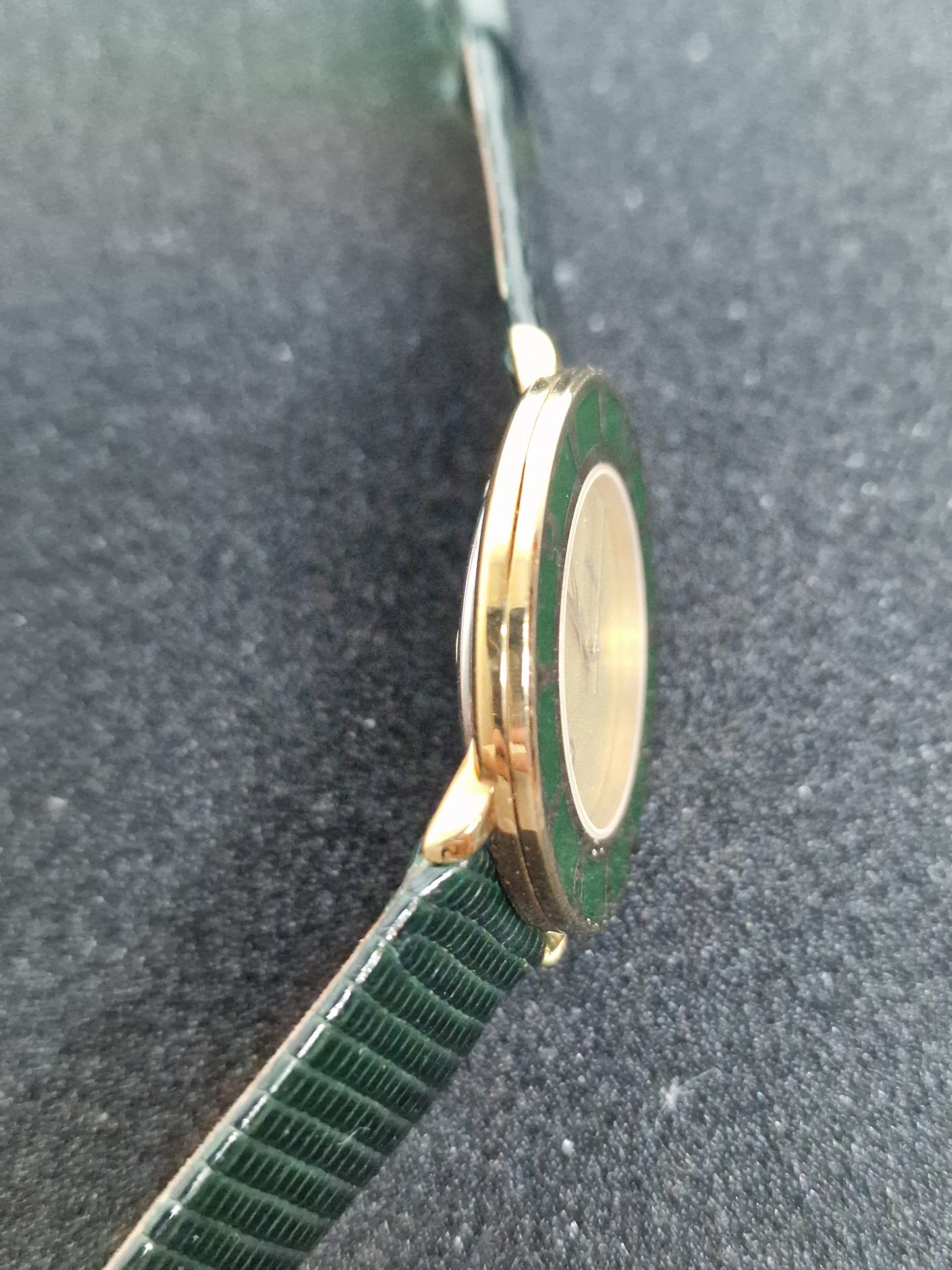 ⌚ Vintage Ladies’ Watch – JAGUAR | Quartz Movement | Swiss Made | 1980s | 32mm | NOS