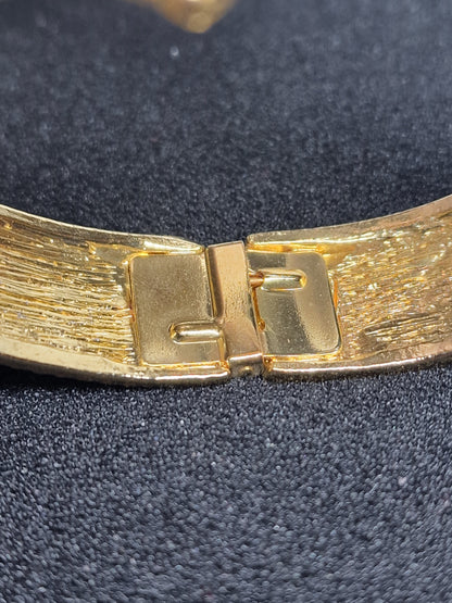 💎 Vintage Ladies’ Clasp Watch – RAVISA | Hand-Wound | Swiss Made | 1960s | NOS