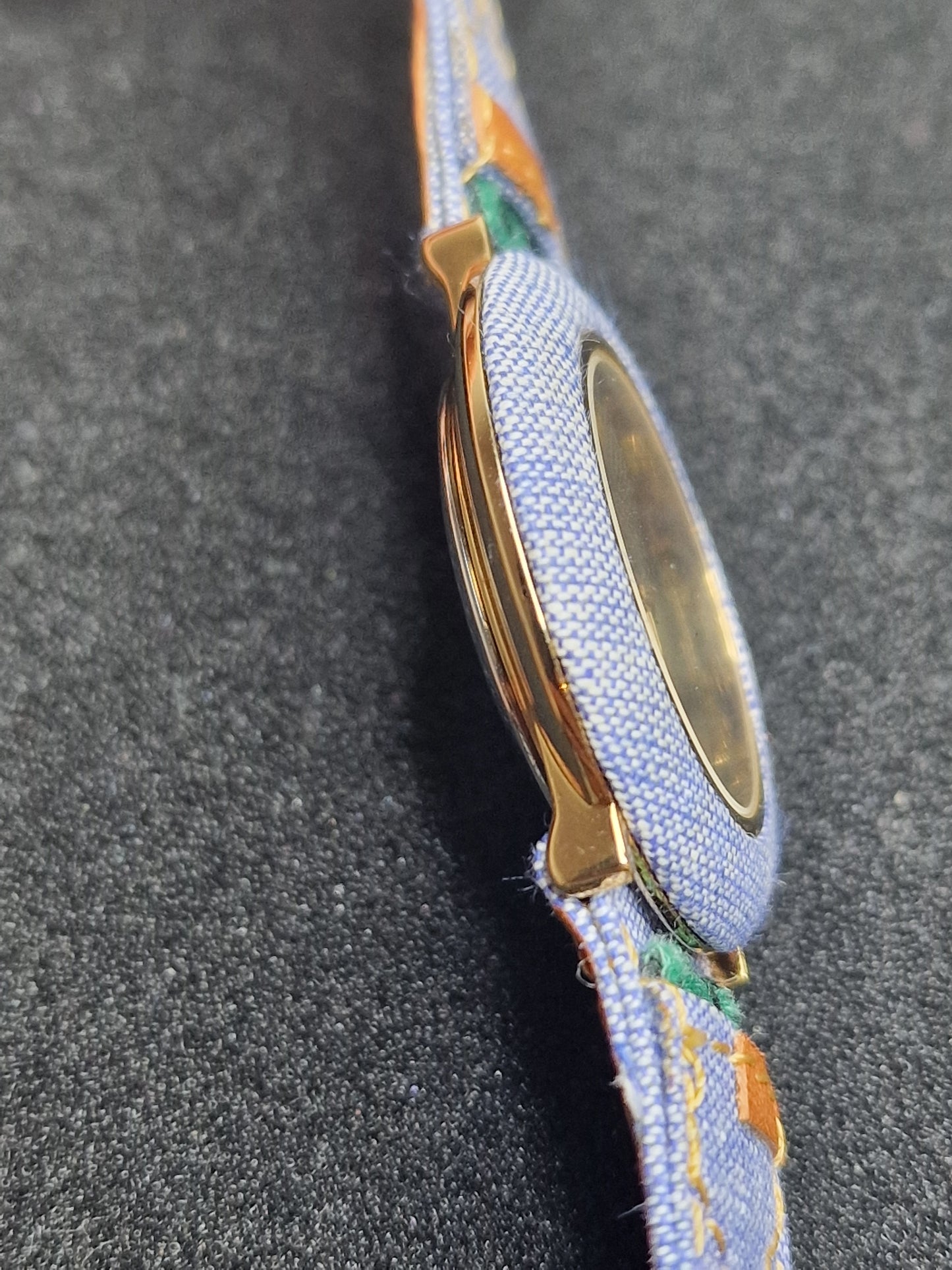 ⌚ Vintage Unisex Watch – FESTINA | Quartz | Swiss Made | 1980s–1990s | 32mm | NOS