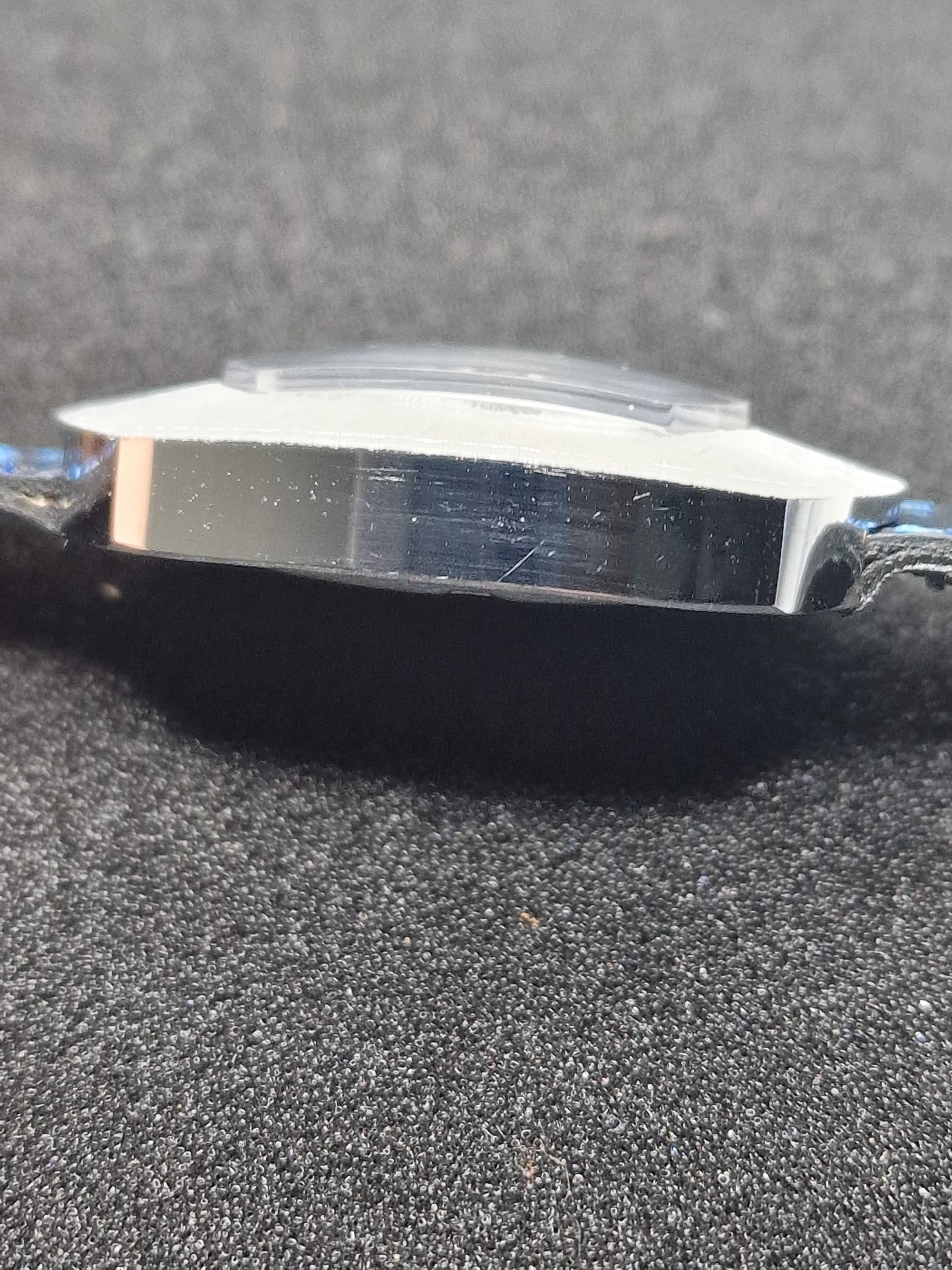 🕰️ Unworn Vintage Men’s Watch "F.H.B" – Swiss Made, Hand-Wound, 1960s/70s, Steel Case (Copy)