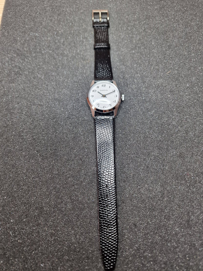 🕰️ Unworn Vintage Watch "DIANTUS" – Mechanical, From Old Stock