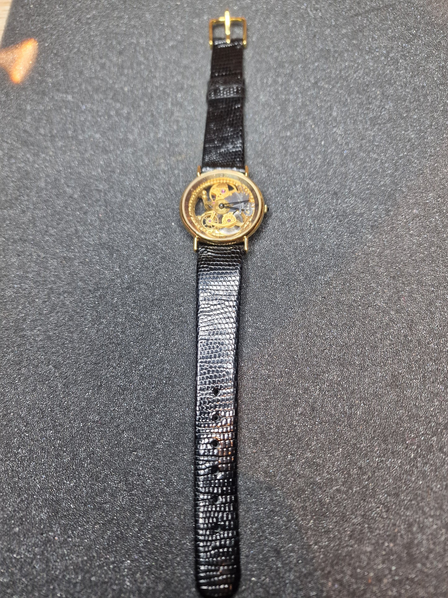 ⌚ New Skeleton Unisex Watch – Hand-Wound, Business Liquidation, Unworn