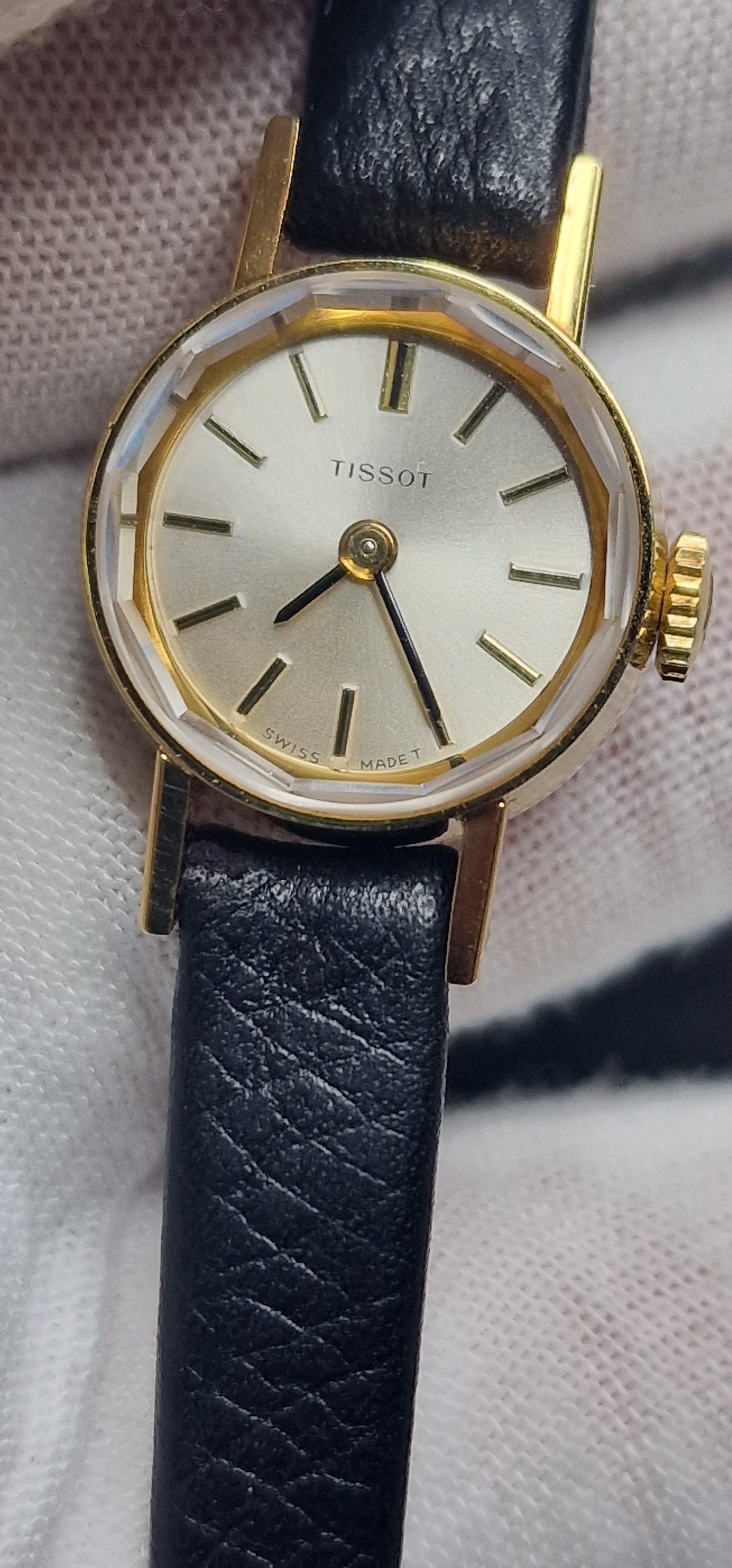 🌟 UNWORN! 1960s Vintage TISSOT "Art Deco" – Hand-Wound, 17.5mm, NOS from Old Stock