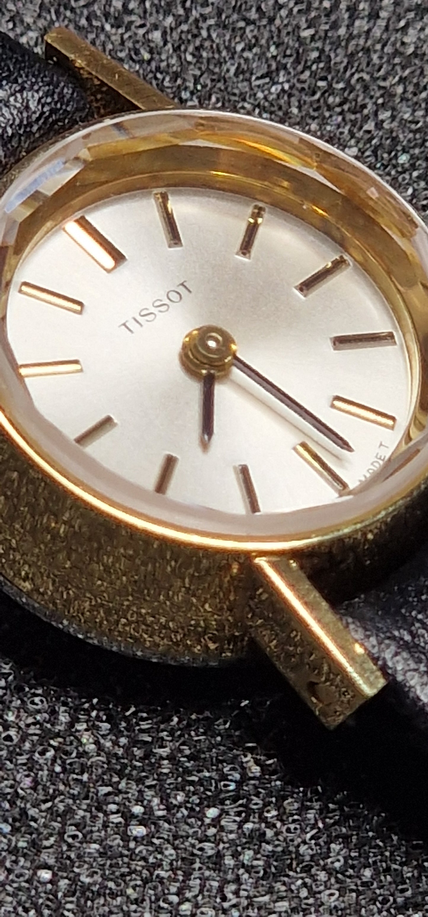 🌟 UNWORN! 1960s Vintage TISSOT "Art Deco" – Hand-Wound, 17.5mm, NOS from Old Stock