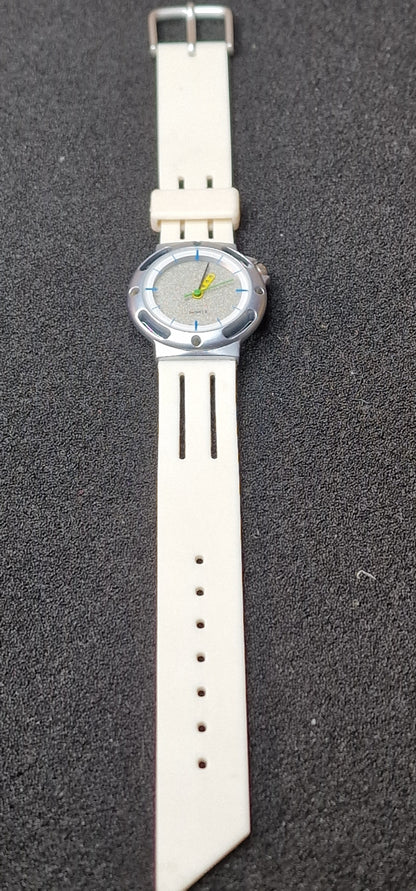 ⭐ Vintage 80s/90s Quartz Watch – 7 Jewels, 28mm, New Battery, Unworn