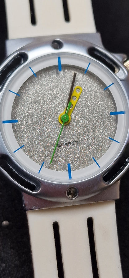 ⭐ Vintage 80s/90s Quartz Watch – 7 Jewels, 28mm, New Battery, Unworn