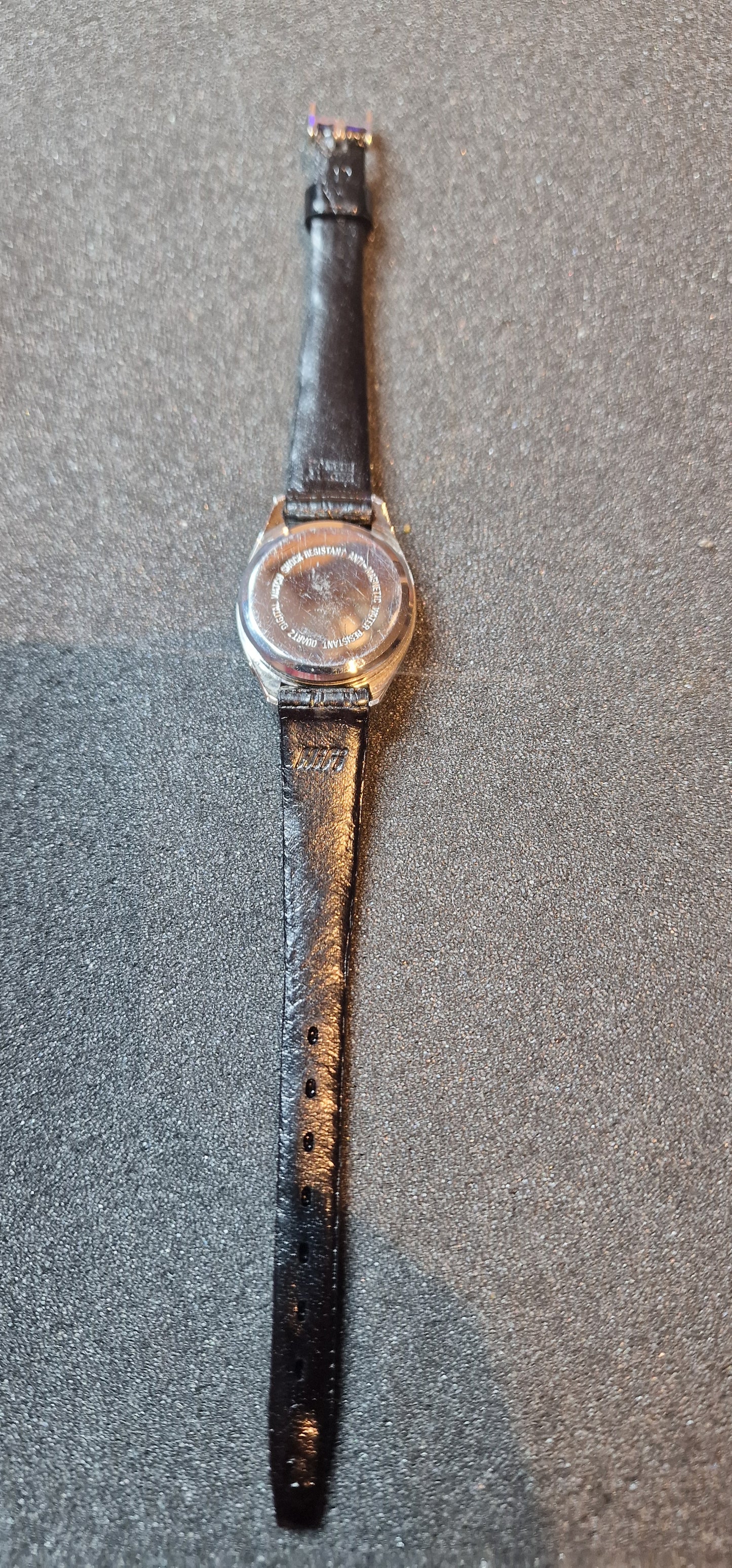 🔴 Vintage LED Women’s Watch – Red Display, 1960s/1970s, 25mm, Old Stock