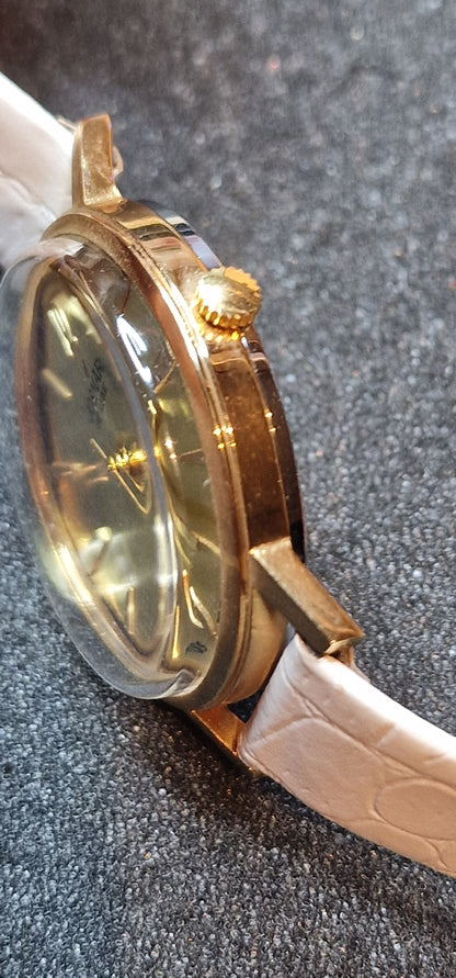 🕰️ Unworn Vintage Josmar Hand-Wound Watch – Swiss Made, 1960s, 34mm, Gold-Tone