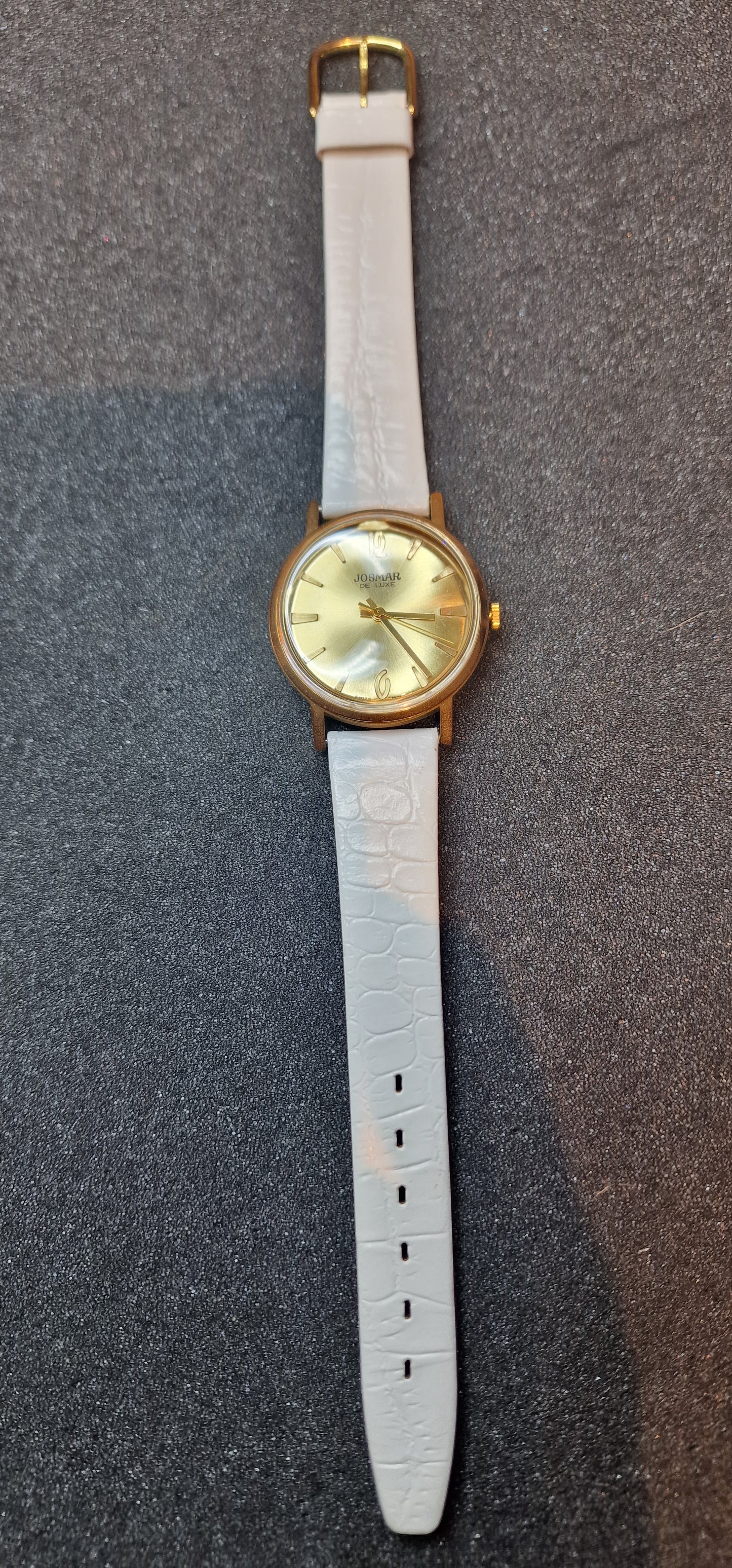 🕰️ Unworn Vintage Josmar Hand-Wound Watch – Swiss Made, 1960s, 34mm, Gold-Tone