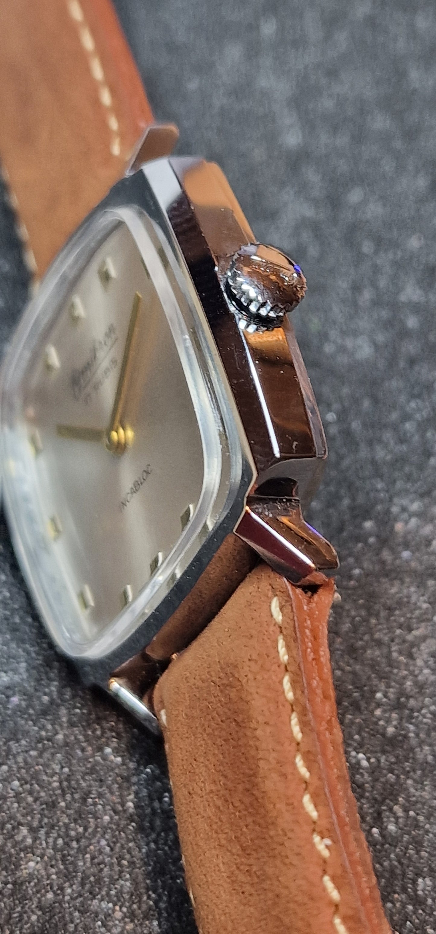 🕰️ Unworn Vintage Watch "Omikron" – Swiss Made, Hand-Wound, 70s/80s, Ultra Slim Design