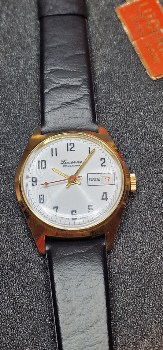 📆 Unworn Vintage Watch "Lucerne Calendar" – Hand-Wound, 34mm, Swiss, Old Stock
