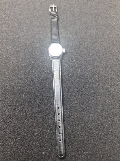 🕰️ Vintage Nivada Ladies Watch – 23mm – Unworn 🌟