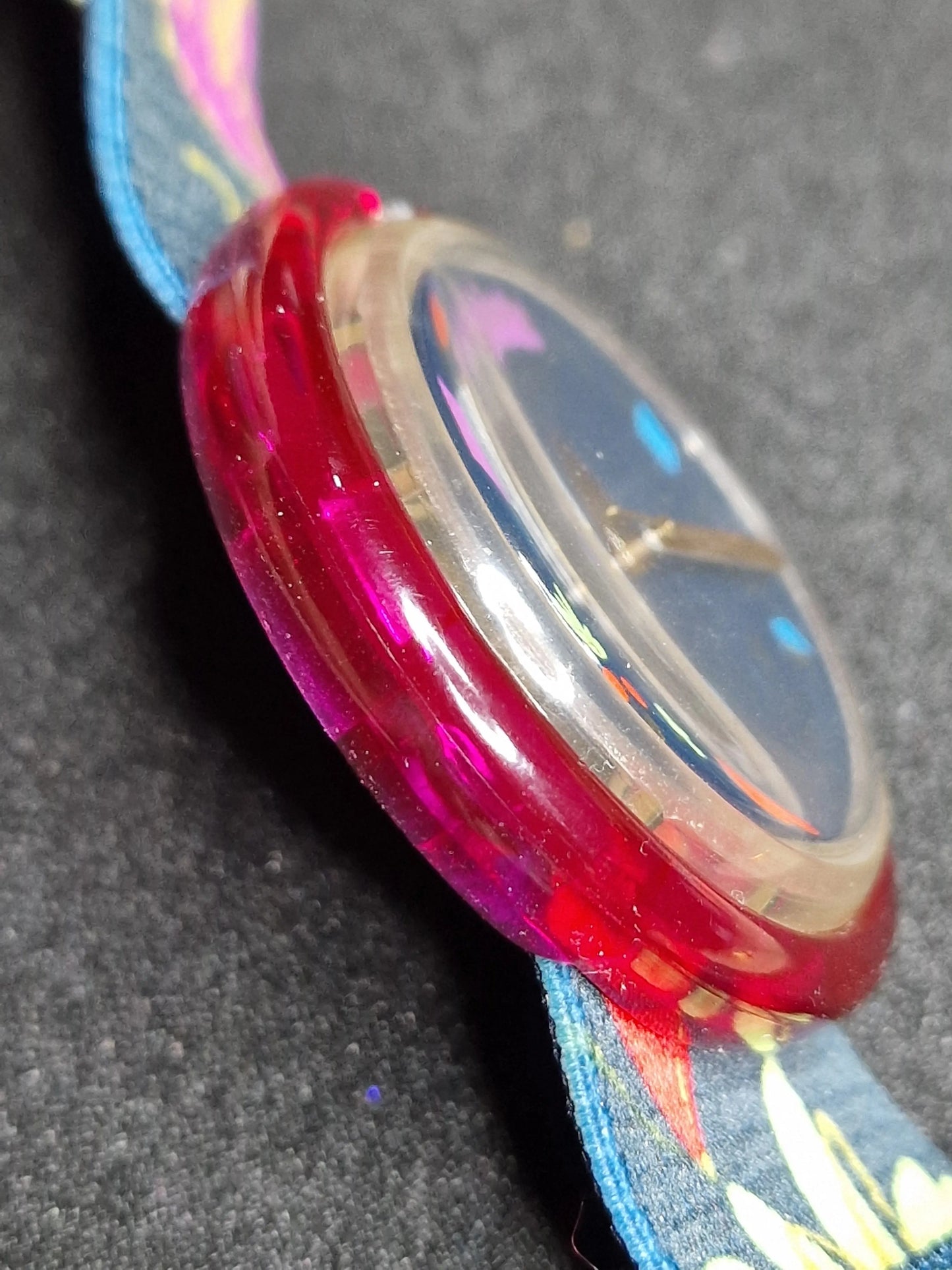 🎨 Pop Swatch PWK165 "Alice" (1992) – Rare Collector’s Watch ✨