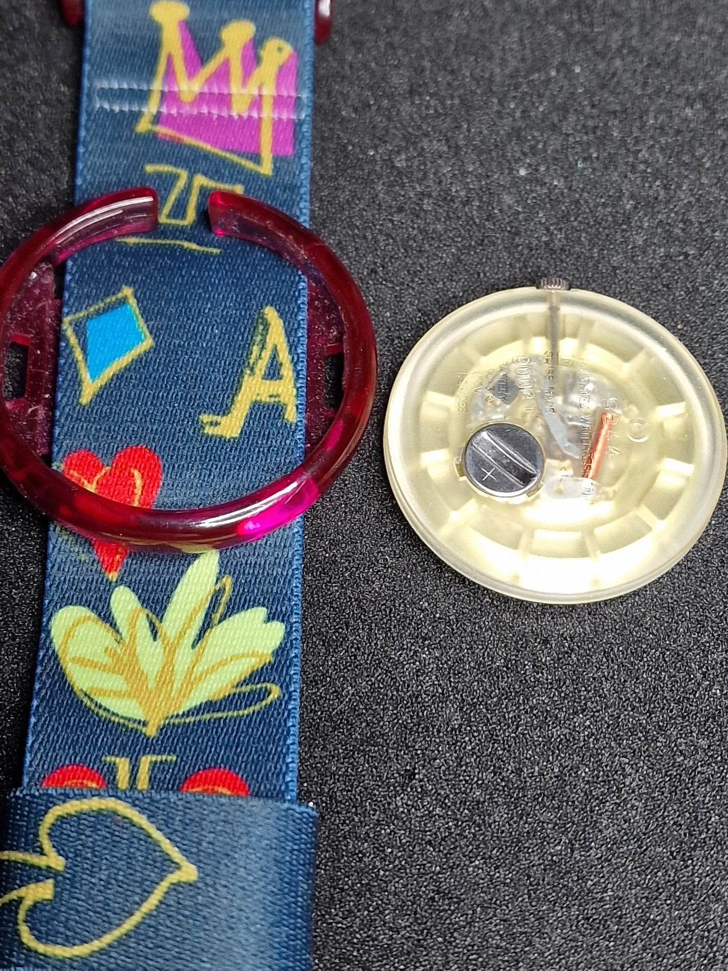 🎨 Pop Swatch PWK165 "Alice" (1992) – Rare Collector’s Watch ✨