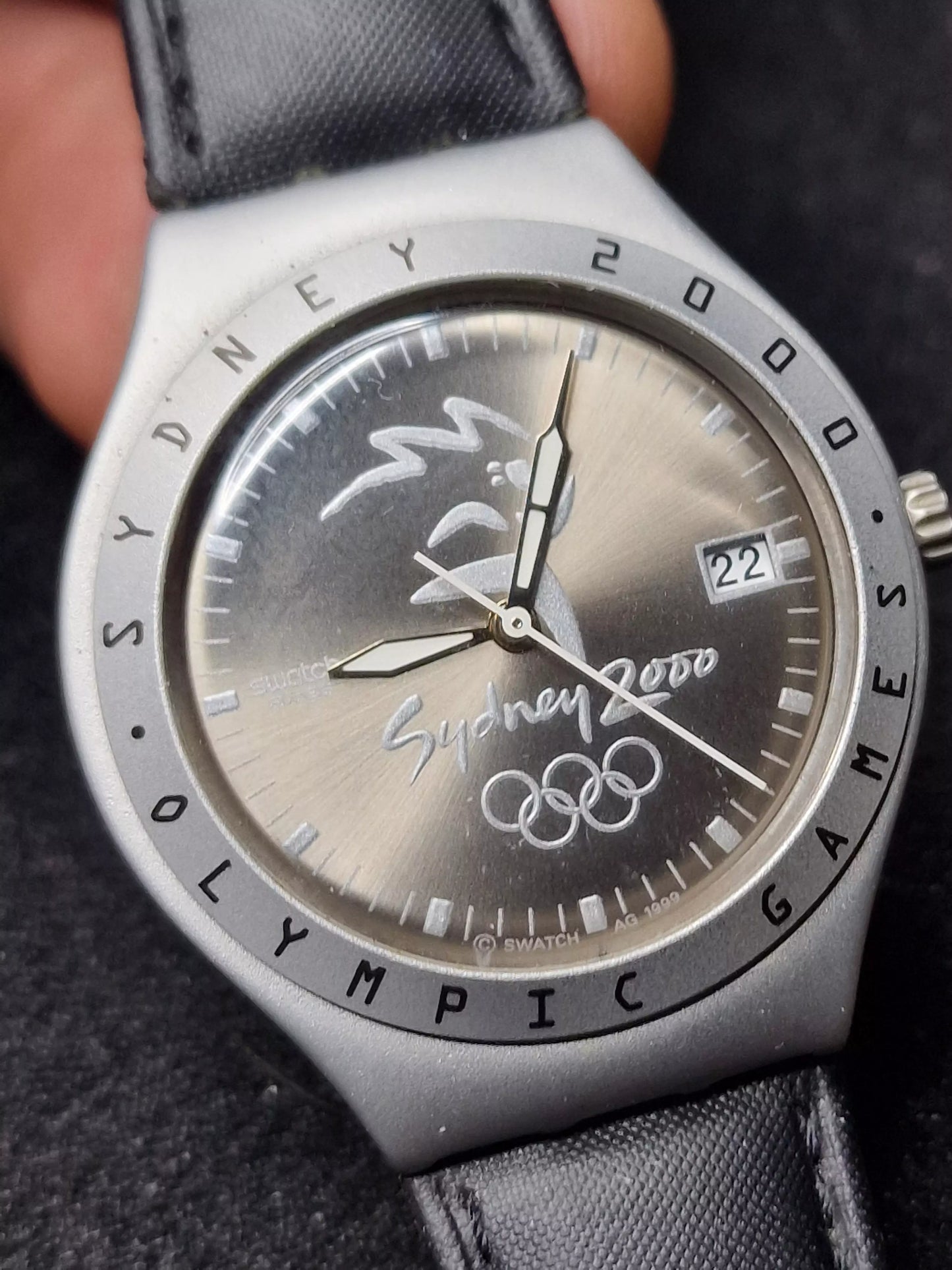 Swatch Irony Aluminium "Uluru" YGS4008 – Sydney 2000 Olympic Games