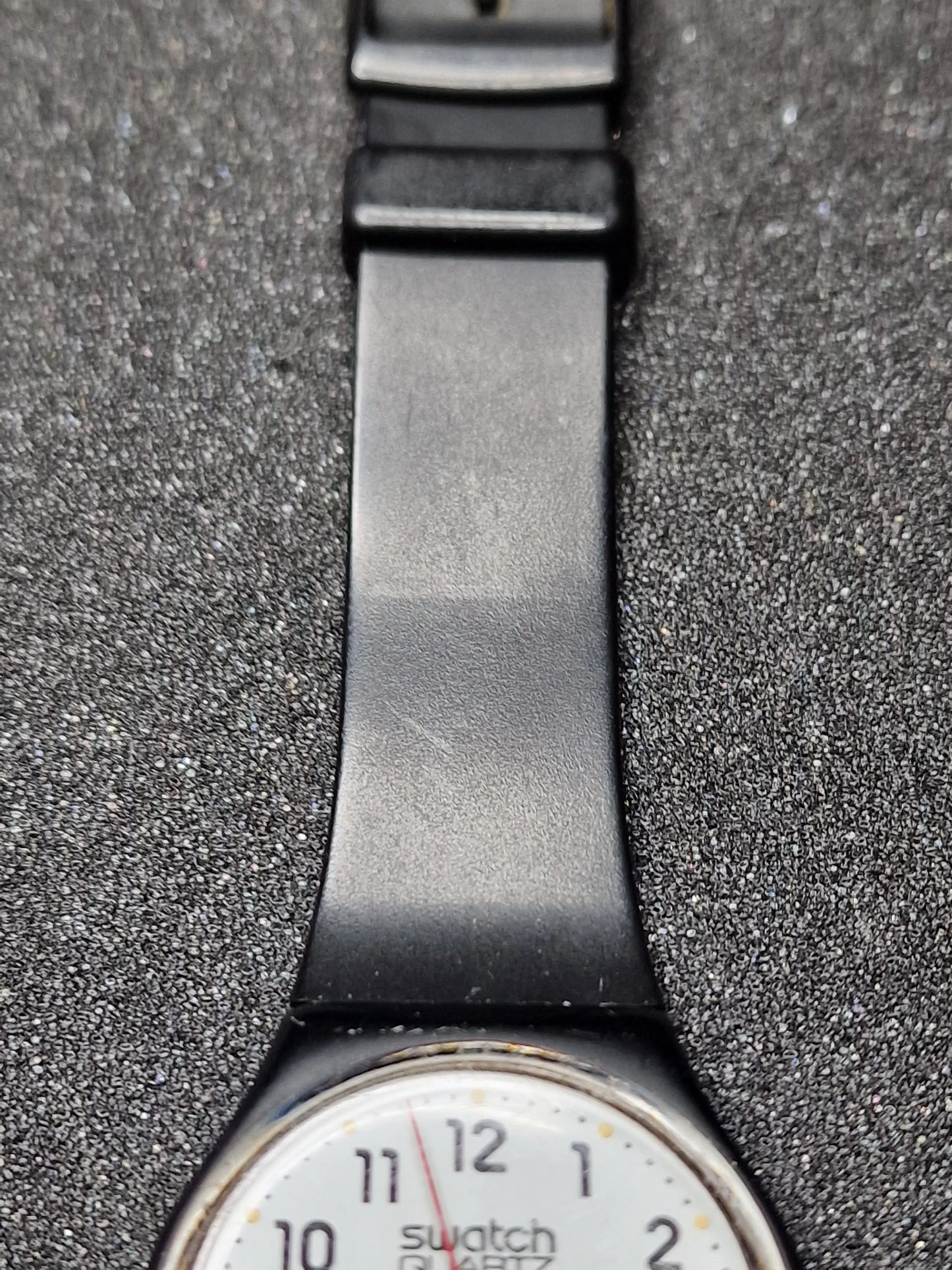 🕰️ Swatch GB703 Quartz – Vintage 1983 Collectible