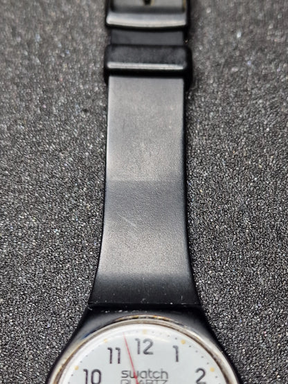 🕰️ Swatch GB703 Quartz – Vintage 1983 Collectible