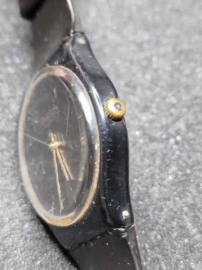 🕰️ Rare 1983 Swatch GB101 – First Year Edition with Specialist trade (FHL)