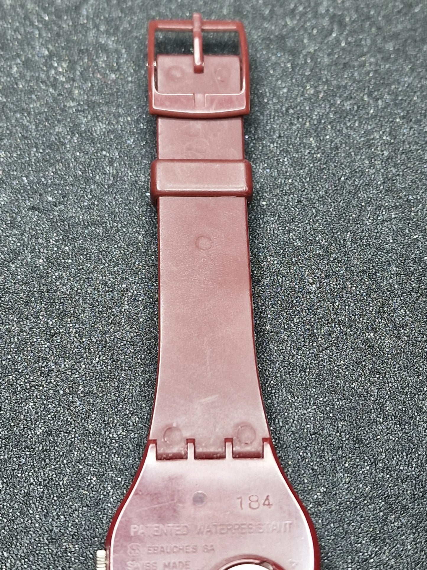 Rare 1983 Swatch GR103 – Burgundy Classic – 34mm