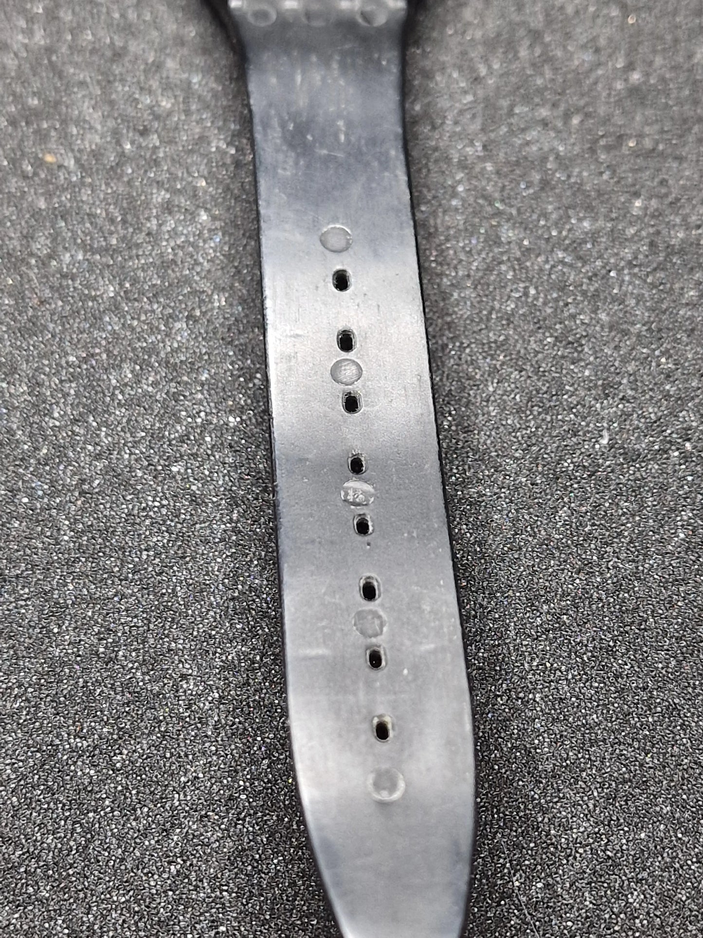 🕰 Rare 1983 Swatch GB001 – Classic Black & White – 34mm