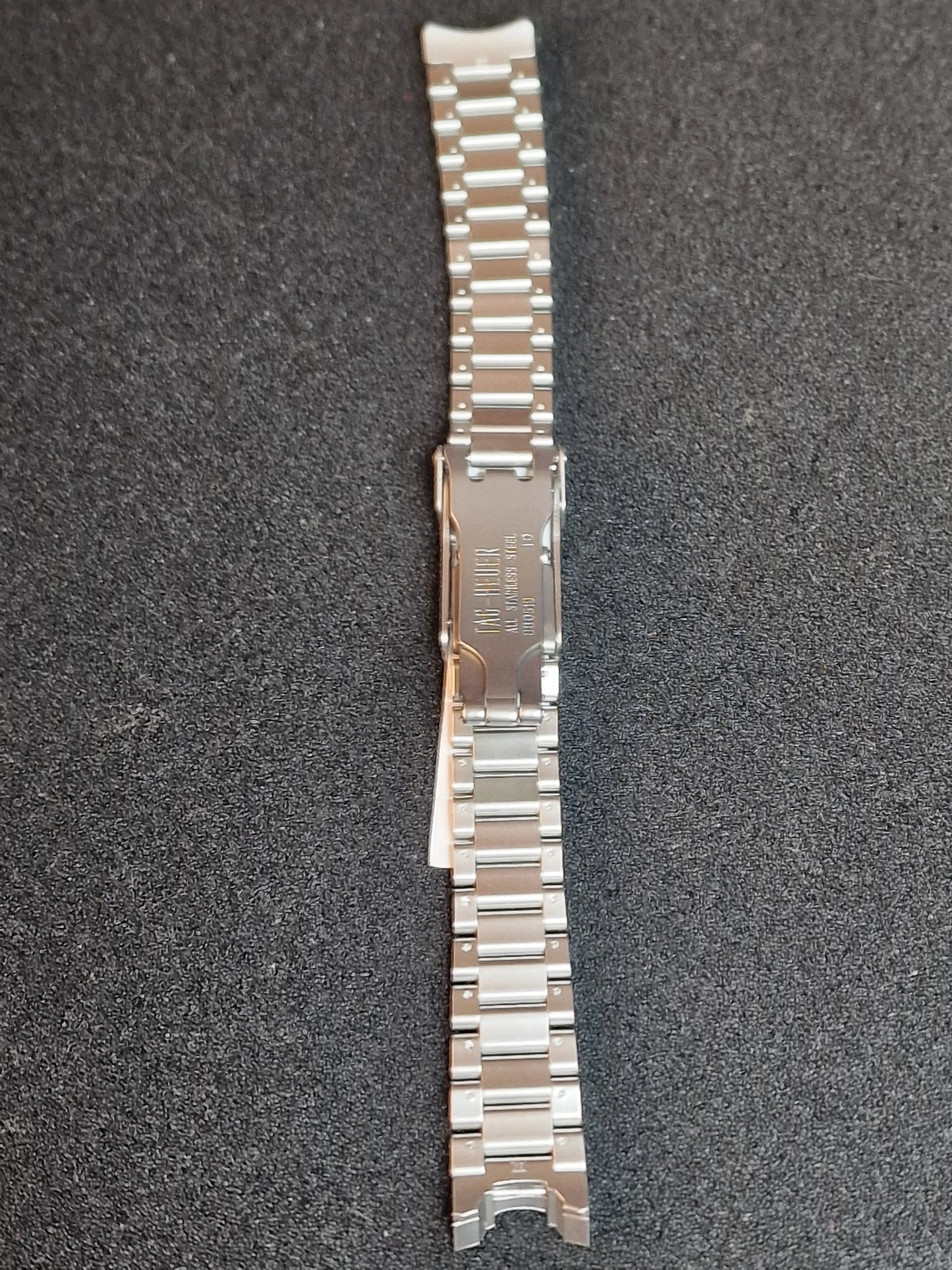 🔹 Original TAG Heuer Stainless Steel & Gold-Tone Bracelet – Ref. BB0519 🔹