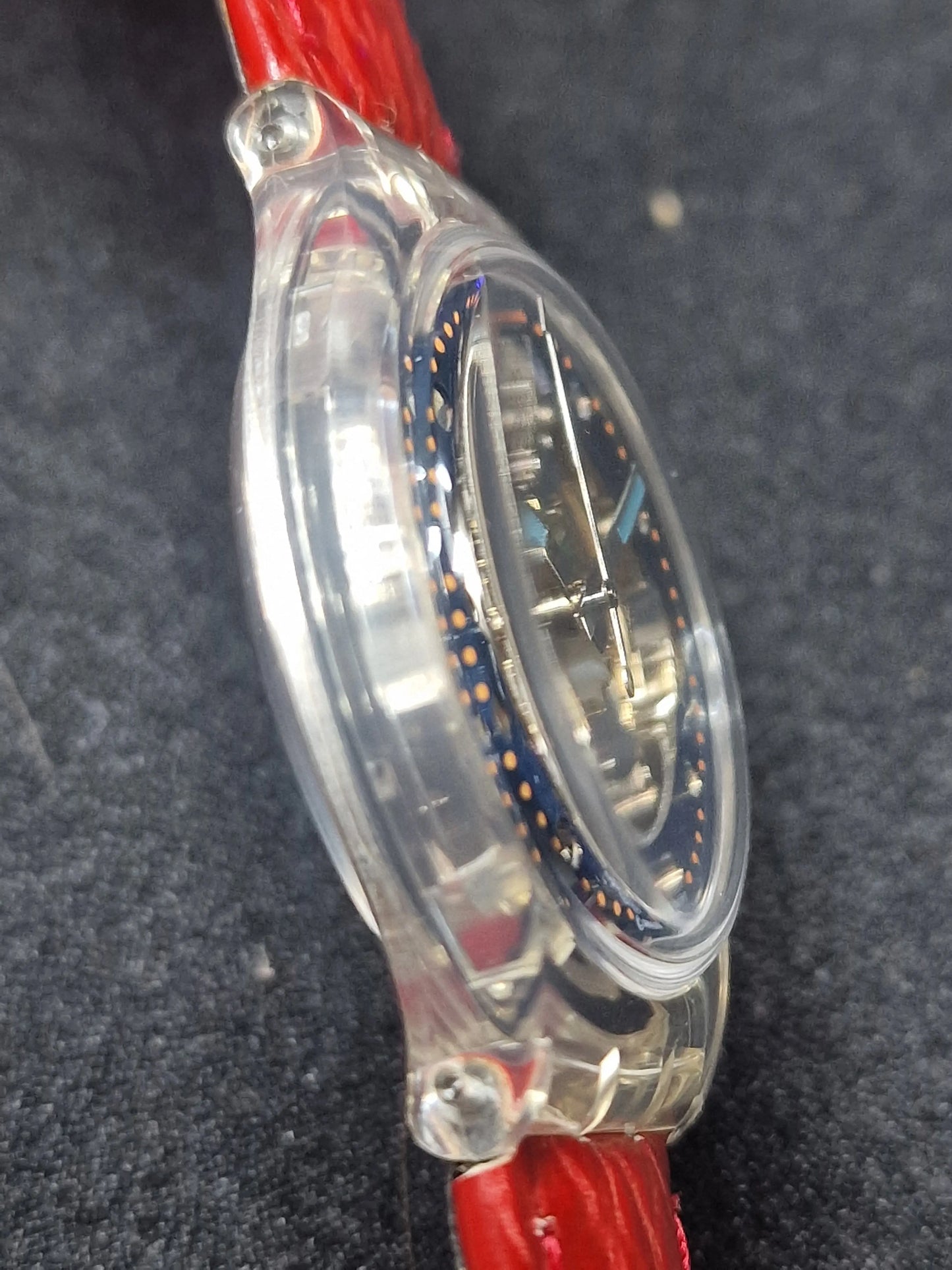 ⏱️ Swatch Automatic SAK101 "Red Ahead" (1992) – Rare Early Automatic