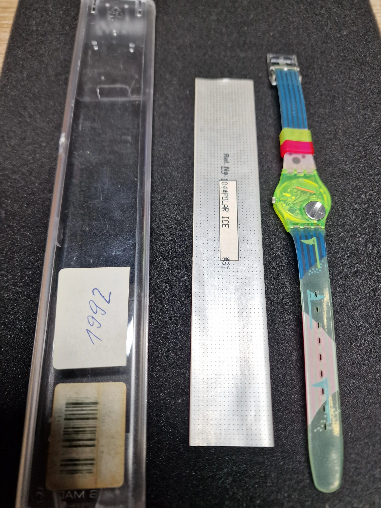 Swatch Lady LJ104 "Polar Ice" (1992) – Rare Vintage Glow Model ✨