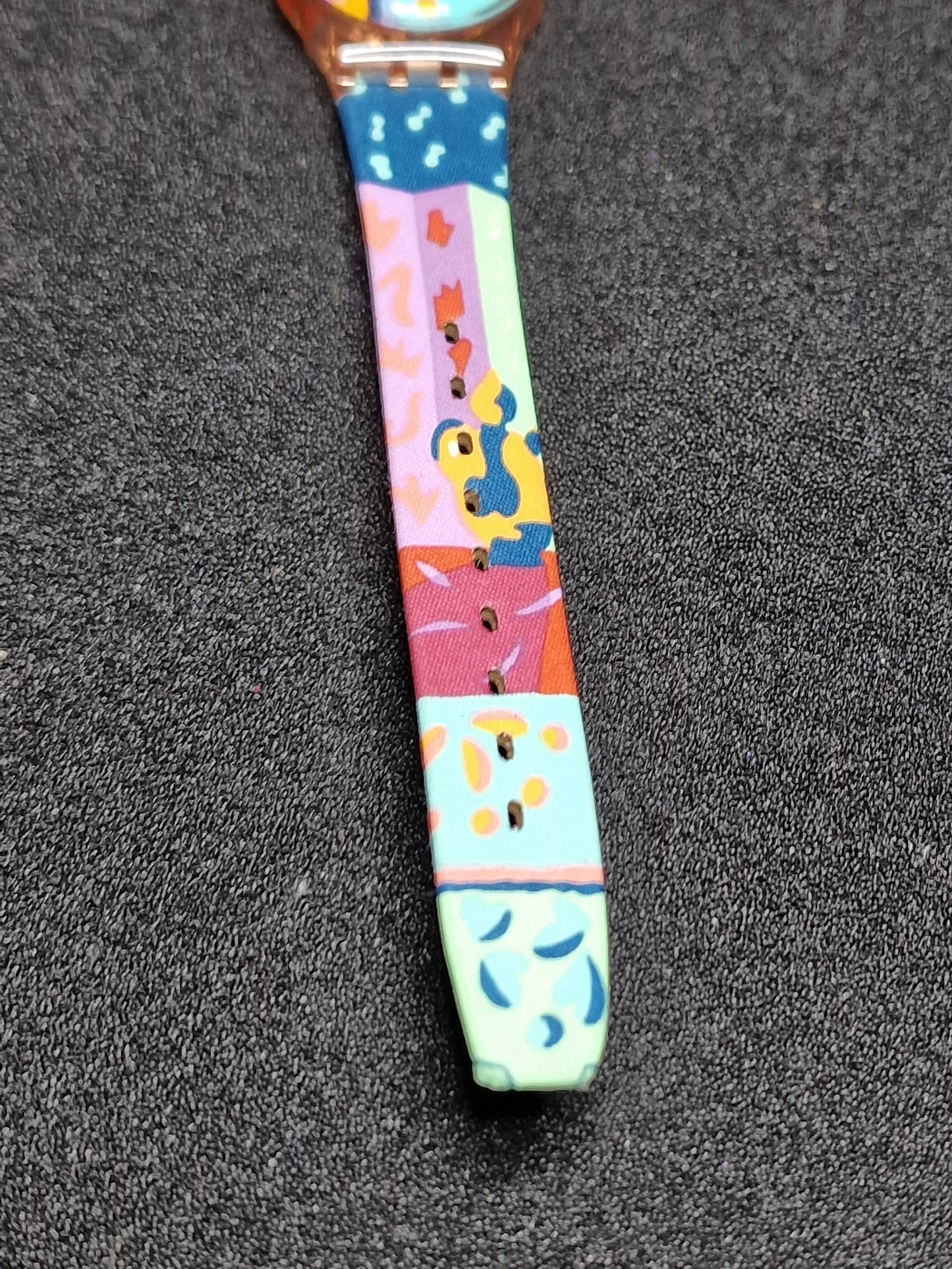 Swatch Lady LP111 "Essaouira" – 1992  🌸 Rare Vintage Glow Model