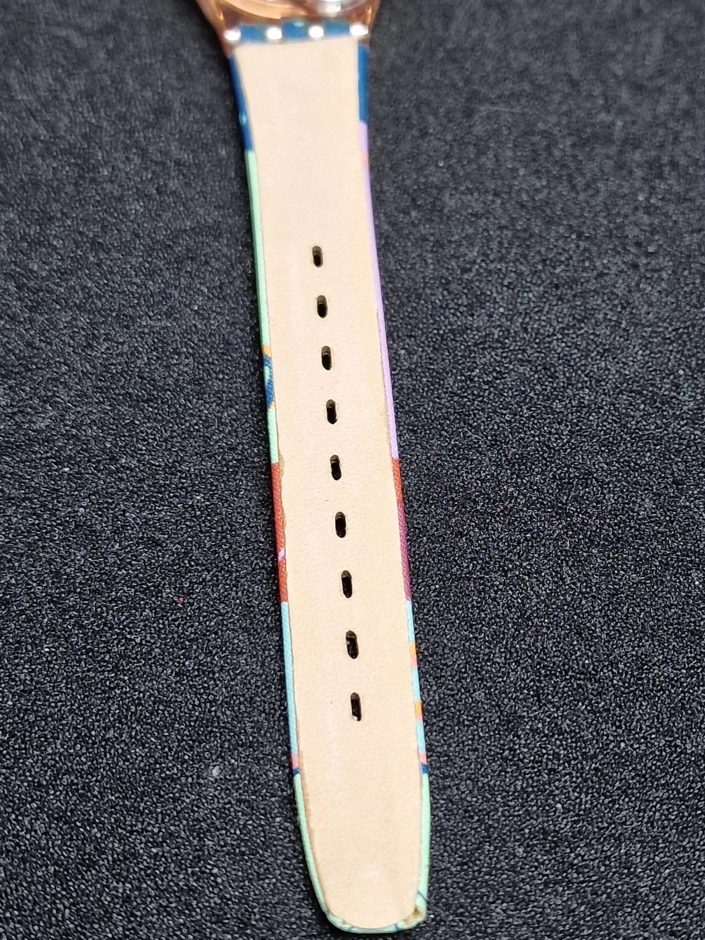 Swatch Lady LP111 "Essaouira" – 1992  🌸 Rare Vintage Glow Model