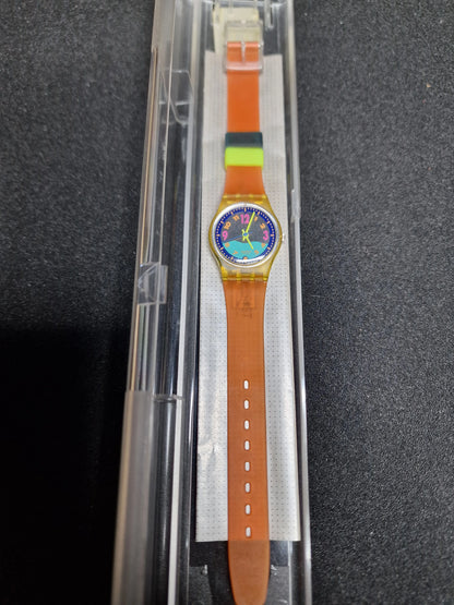 🌸 Swatch Lady LK122 "Strawberry Fields" – 1991