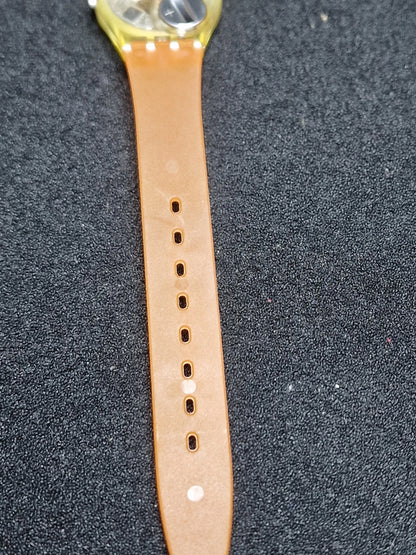 🌸 Swatch Lady LK122 "Strawberry Fields" – 1991