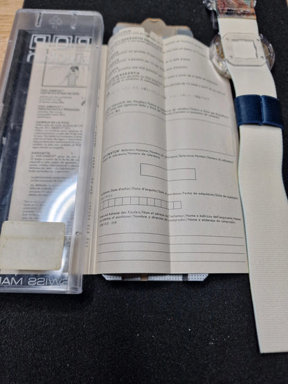 🎨 Swatch Pop PWK168 "Putti" – Vivienne Westwood (1991) ✨