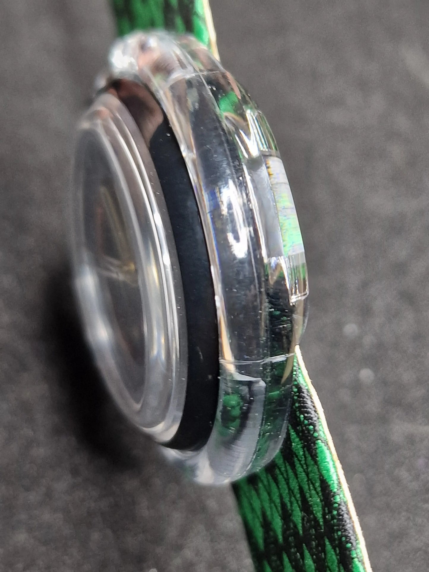 Swatch POP "The Club" PMB117  Collectoamania 1999