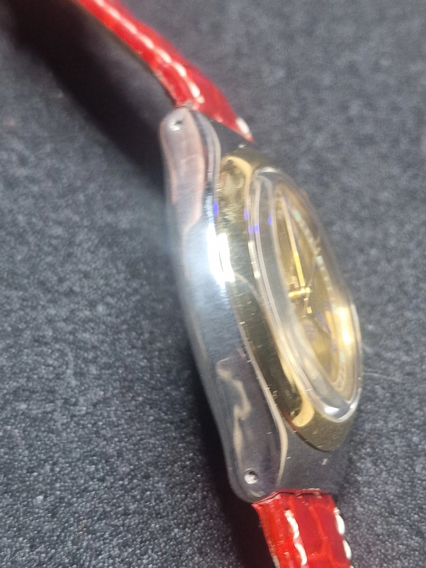 👑 Swatch Irony Big Classic YGS402 – "Crowned Head" (1993)