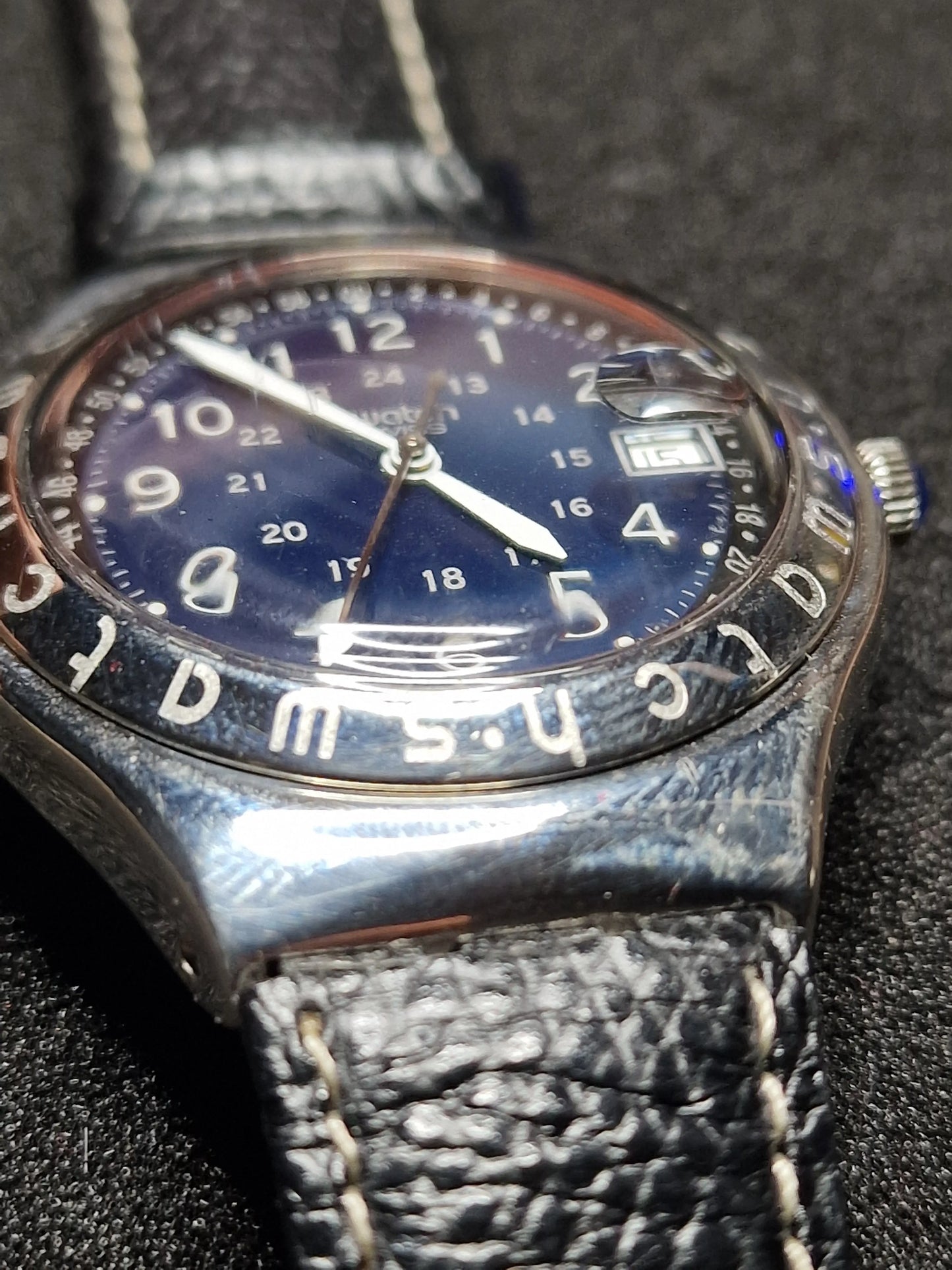 🔵 Swatch Irony YGS400 "Happy Joe Blue" – 1994