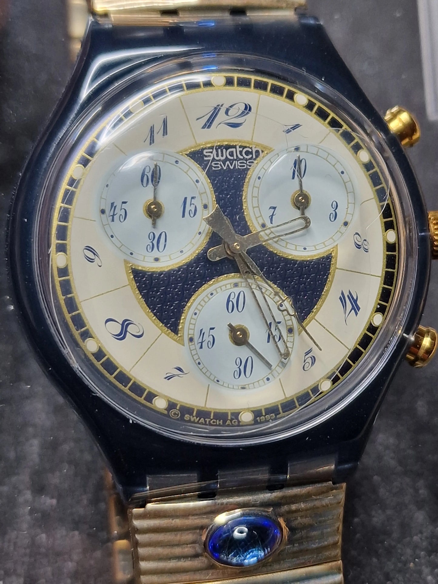 ✨ Swatch Chrono SCM104 “Volupté” (1994) – Elegant Collector’s Piece