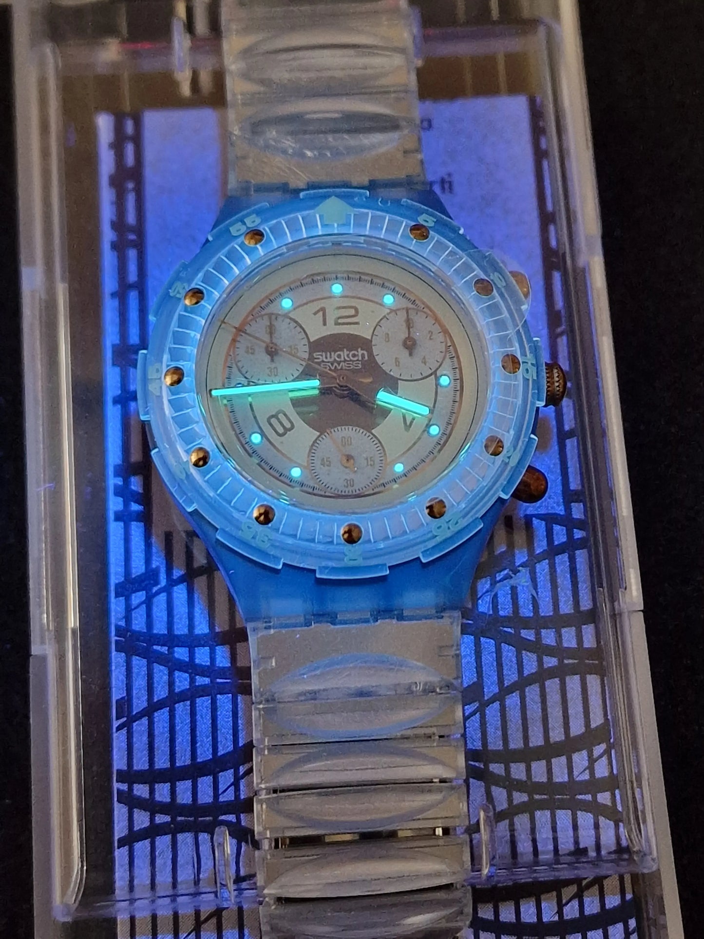 Swatch Aqua Chrono SEM100 “Golden Rivet” (1994)