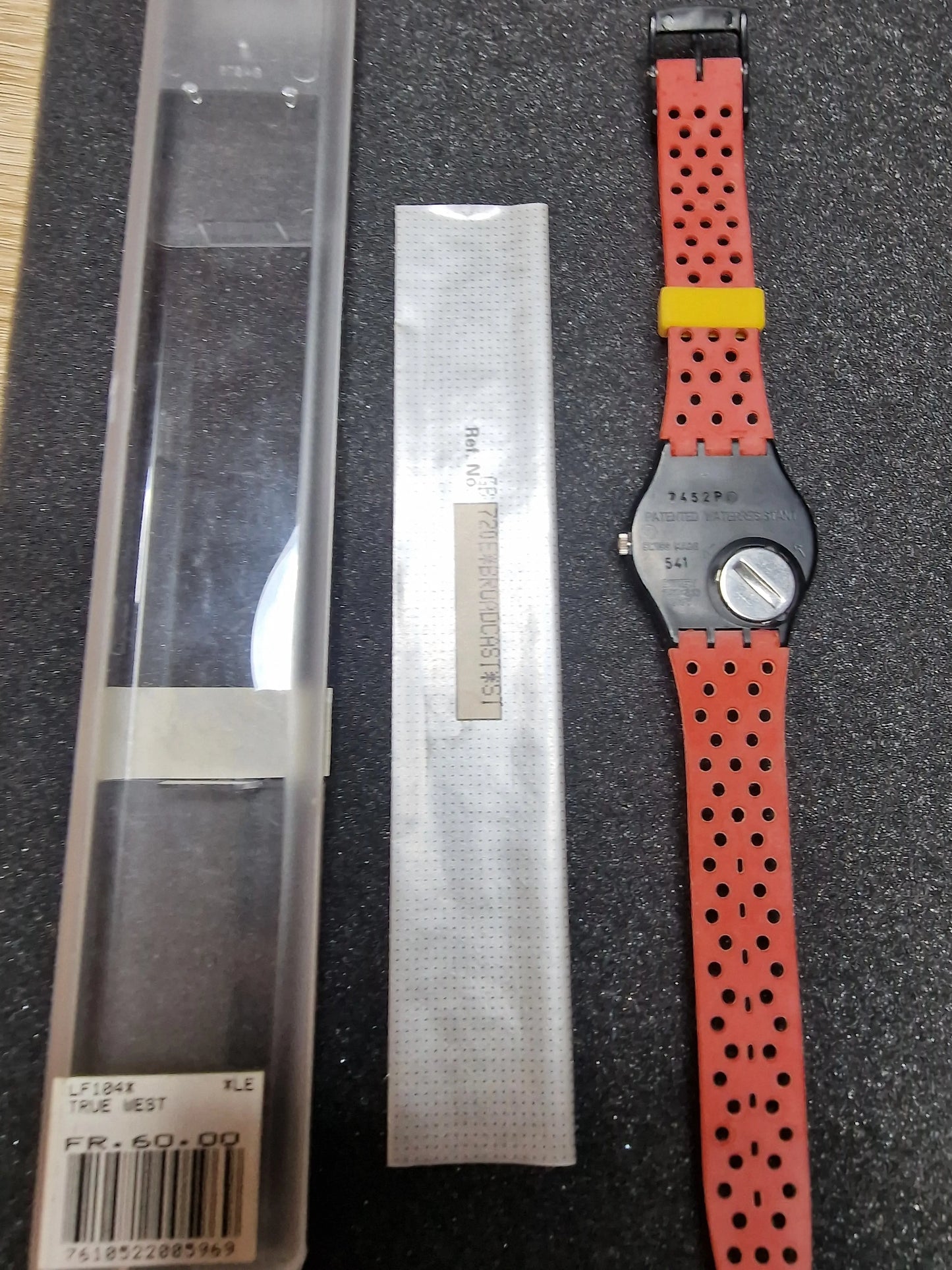 🎨 Swatch GB408 “Needles” (1987) – Bauhaus Geometric Classic