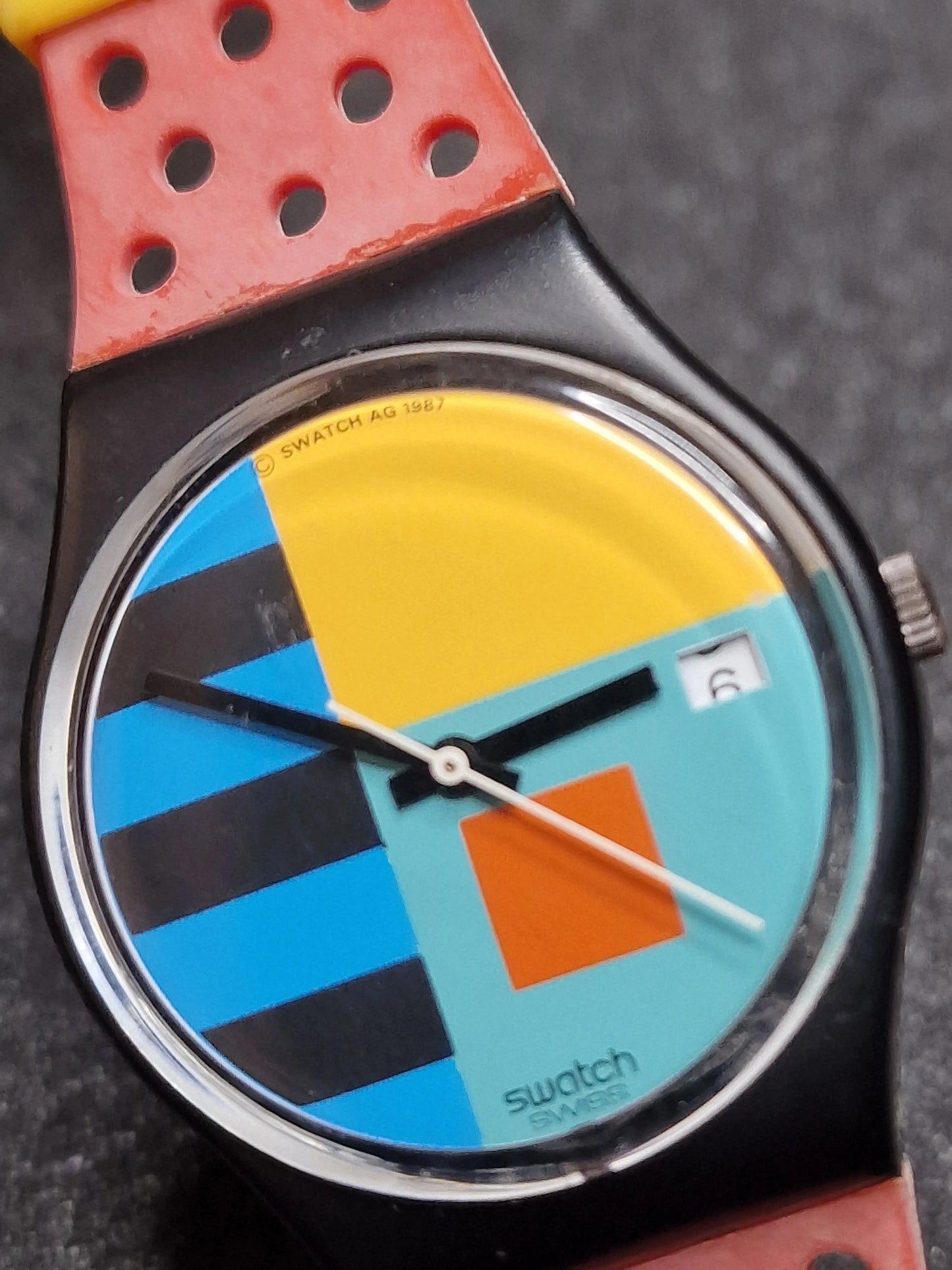 🎨 Swatch GB408 “Needles” (1987) – Bauhaus Geometric Classic