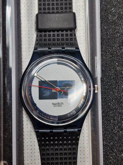 ⌚ Swatch GM108 “Nuni” (1991) – Minimal 90s Design Classic