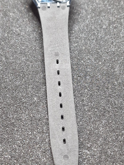 ⌚ Swatch GM108 “Nuni” (1991) – Minimal 90s Design Classic