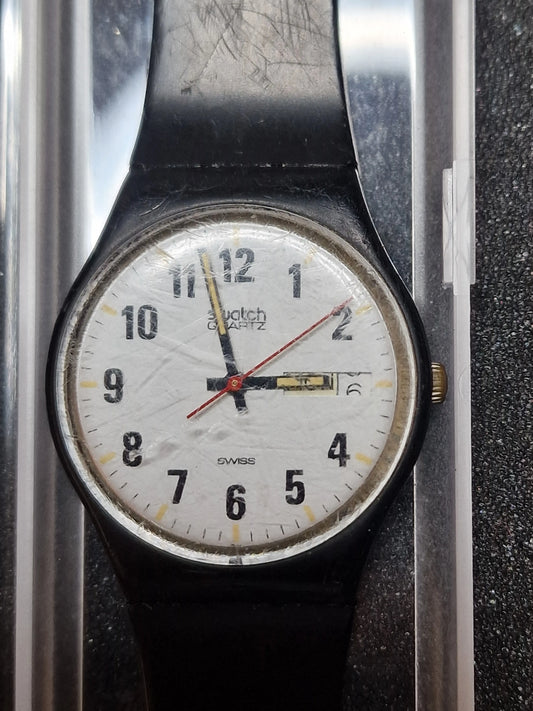 ✈️ Swatch GB703 “Swissair” (1986) – Rare Airline Edition