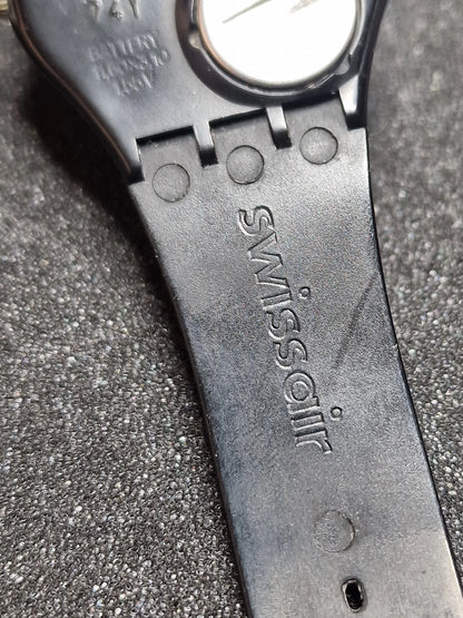 ✈️ Swatch GB703 “Swissair” (1986) – Rare Airline Edition