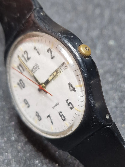 ✈️ Swatch GB703 “Swissair” (1986) – Rare Airline Edition