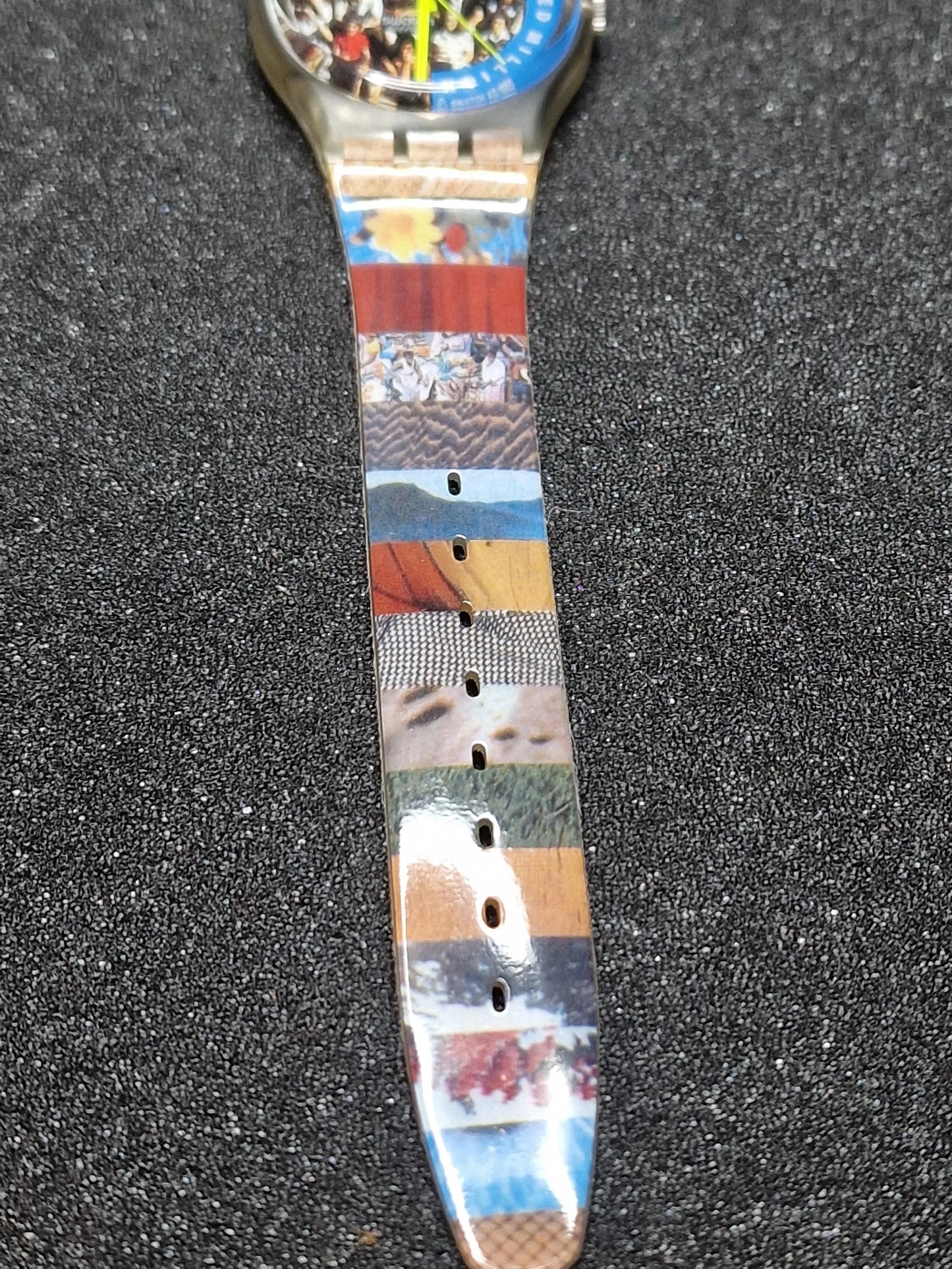 🌍 Swatch GZ126 “The People” (1992) – 100 Million Celebration Edition