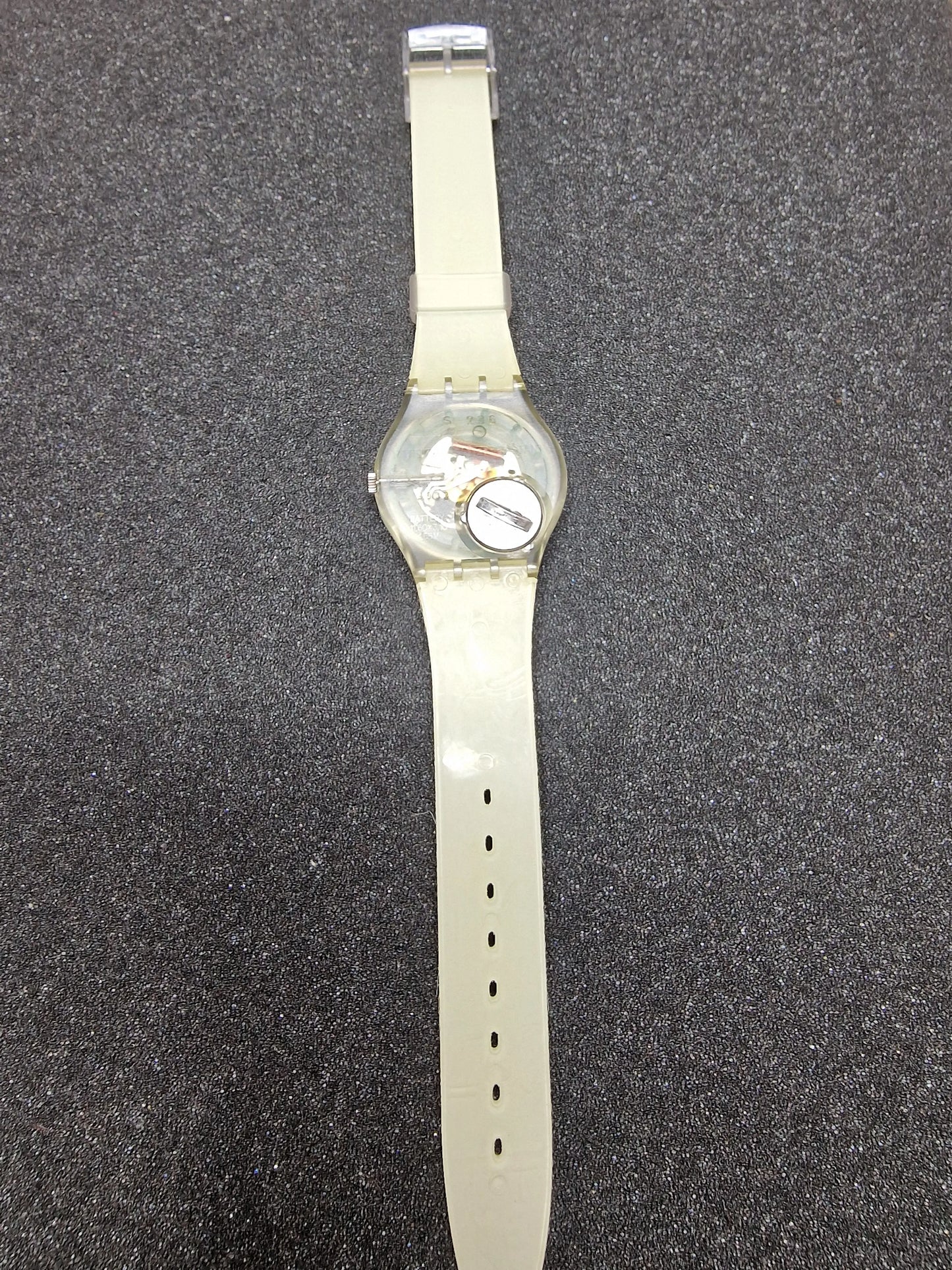 🌍 Swatch GZ126 “The People” (1992) – 100 Million Celebration Edition