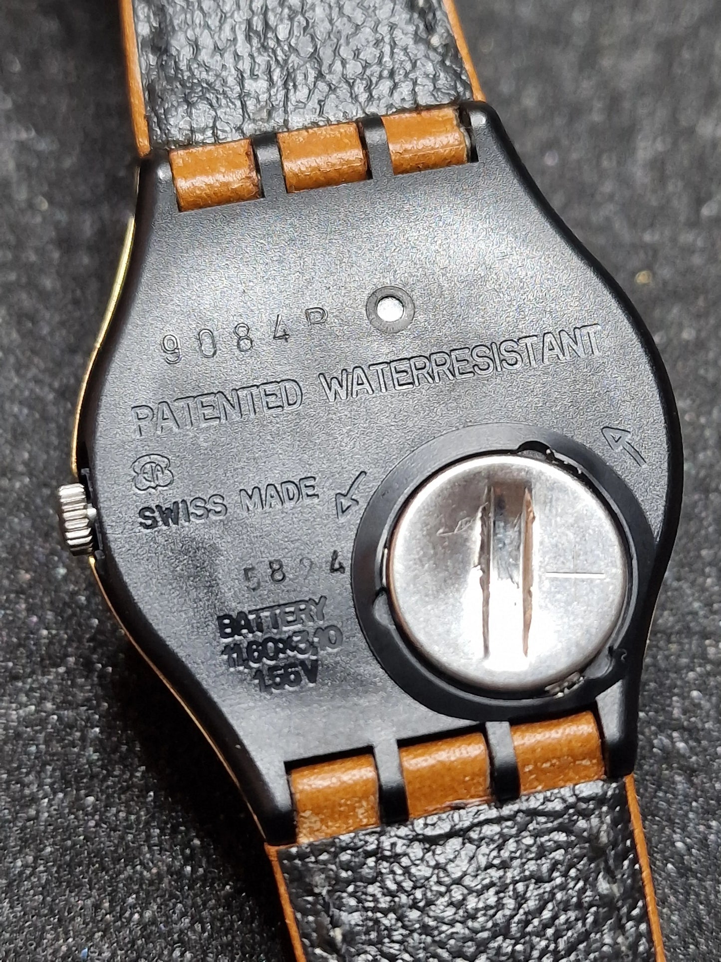 🕰️ Swatch GX703 “Courier” (1988) – Vintage Pilot Style with Day-Date