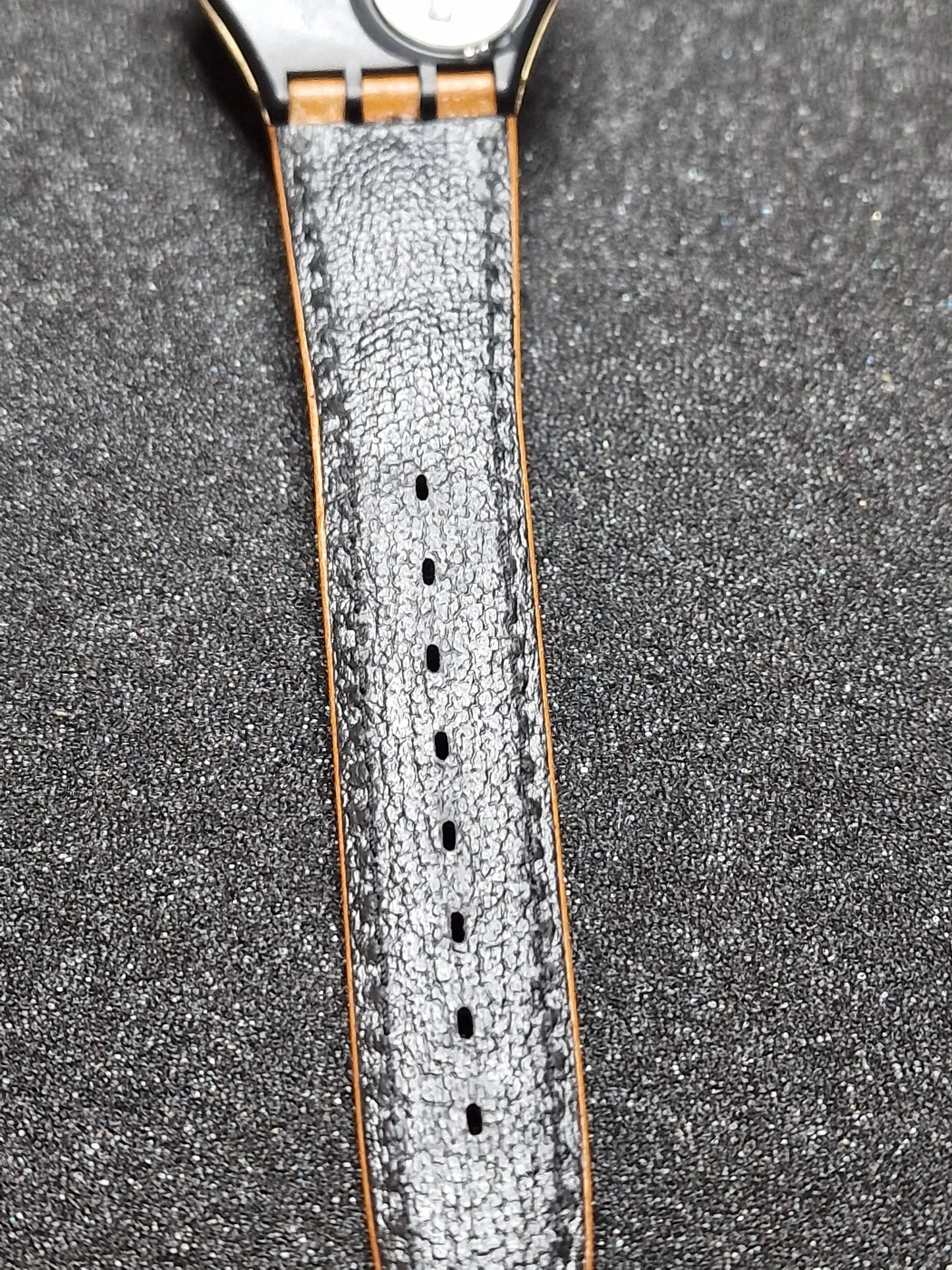 🕰️ Swatch GX703 “Courier” (1988) – Vintage Pilot Style with Day-Date