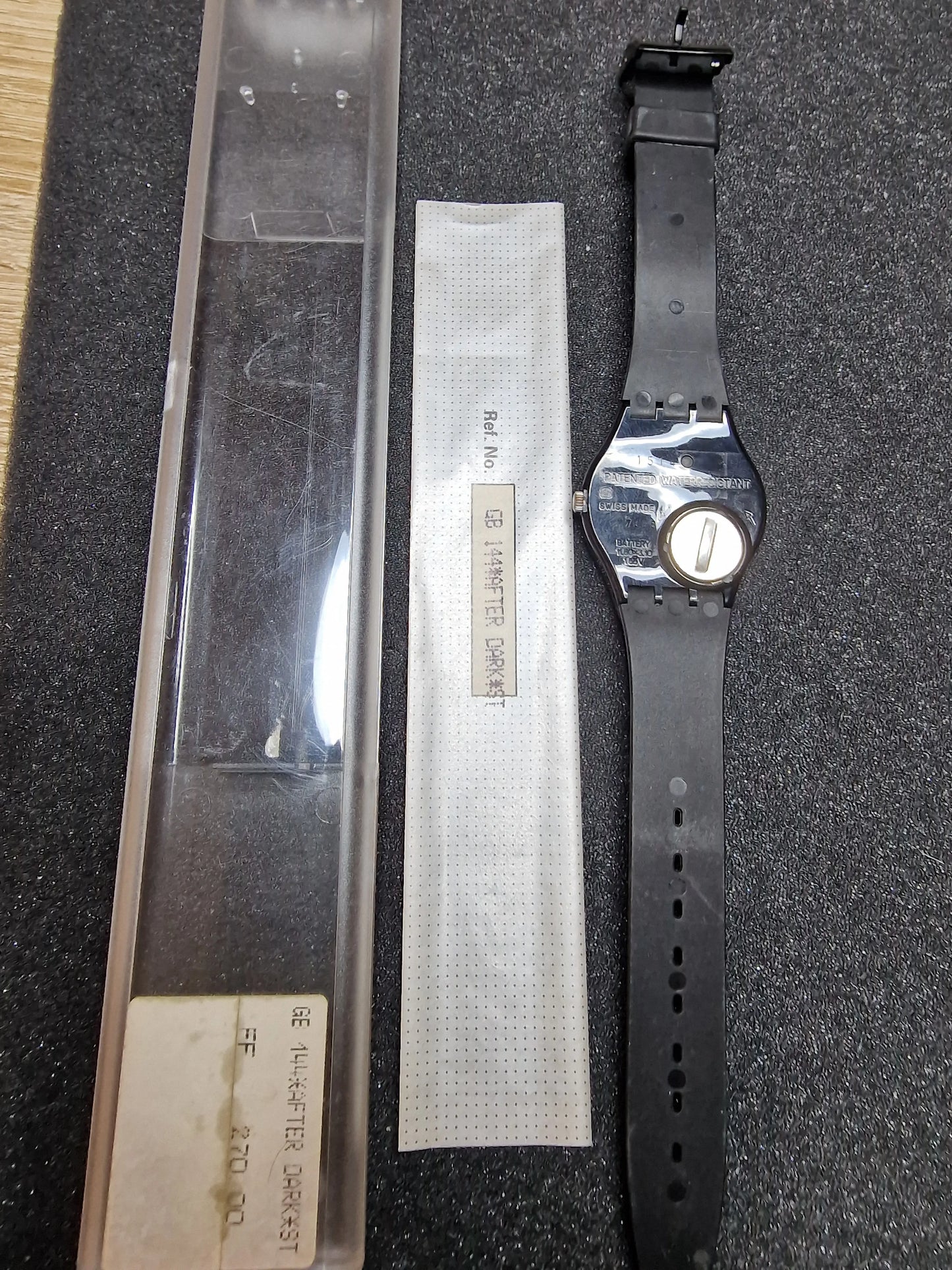 🖤 Swatch GB144 “After Dark” (1992) – Minimalist Black Elegance