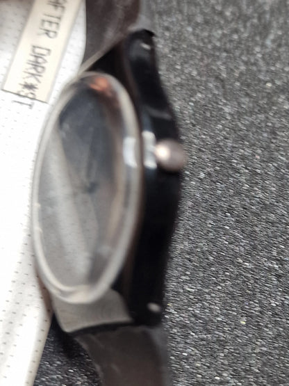 🖤 Swatch GB144 “After Dark” (1992) – Minimalist Black Elegance